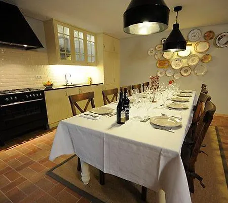 Moderne Ferienvilla Fuer 10 Personen In Cossourado Holiday home *