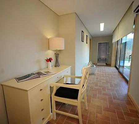 Holiday home Moderne Ferienvilla Fuer 10 Personen In Cossourado Linhares (Viana do Castelo)